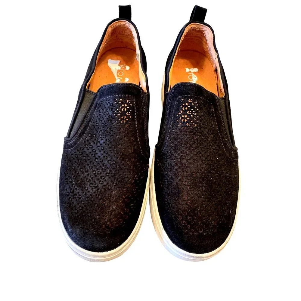 Vionic Kimmie Perferated Black Size 8.5 Sneaker Arch Comfort Suede